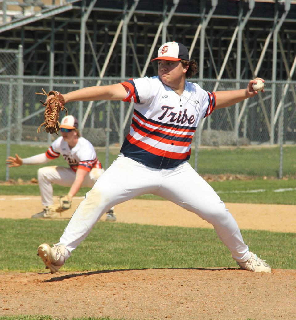 Zayn Eilts of Pontiac delivers a pitch Saturday against Reed-Custer. Eilts got a no-decision in the Tribe's 7-3 loss.