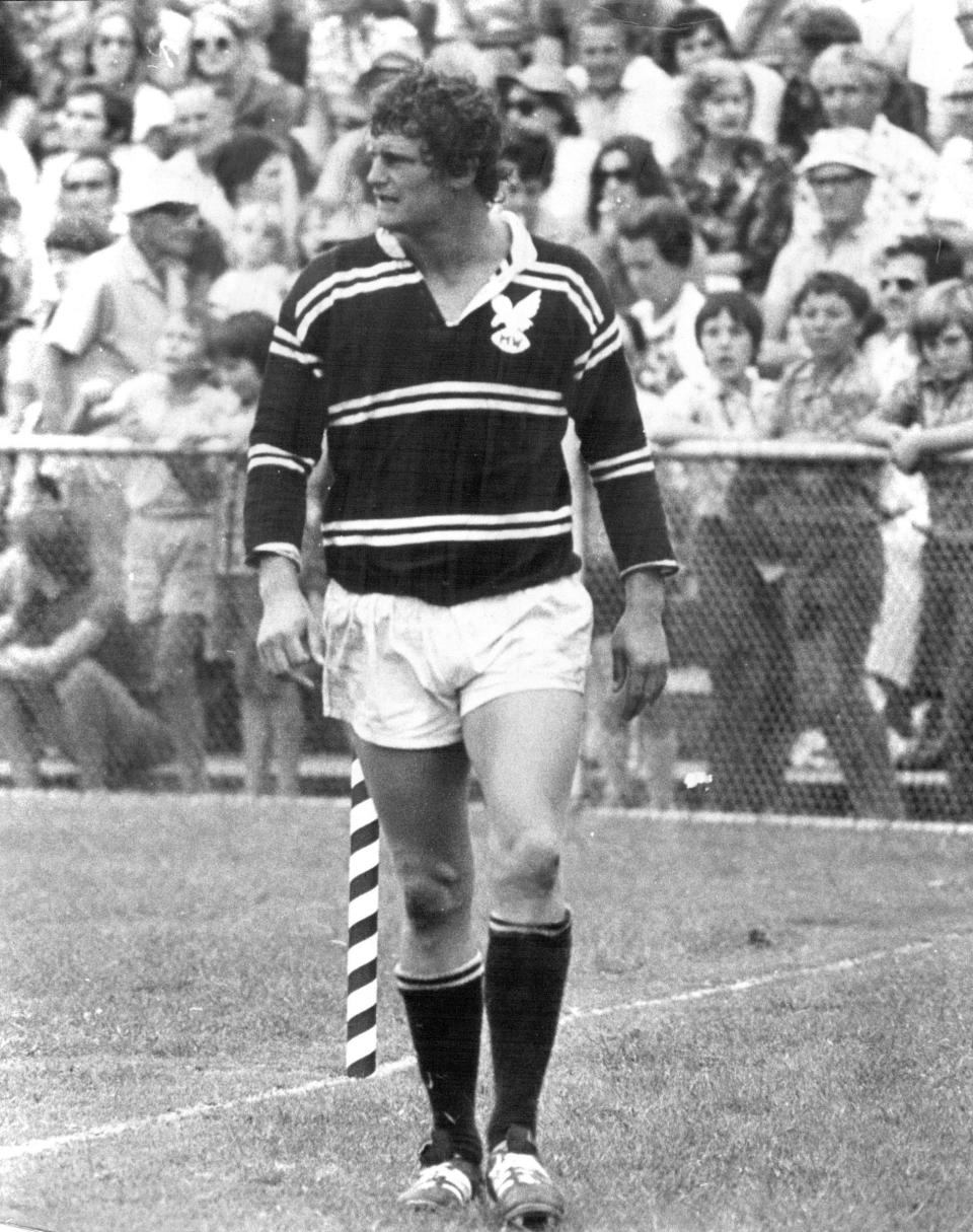 Lowe playing for Manly-Warringah in 1974