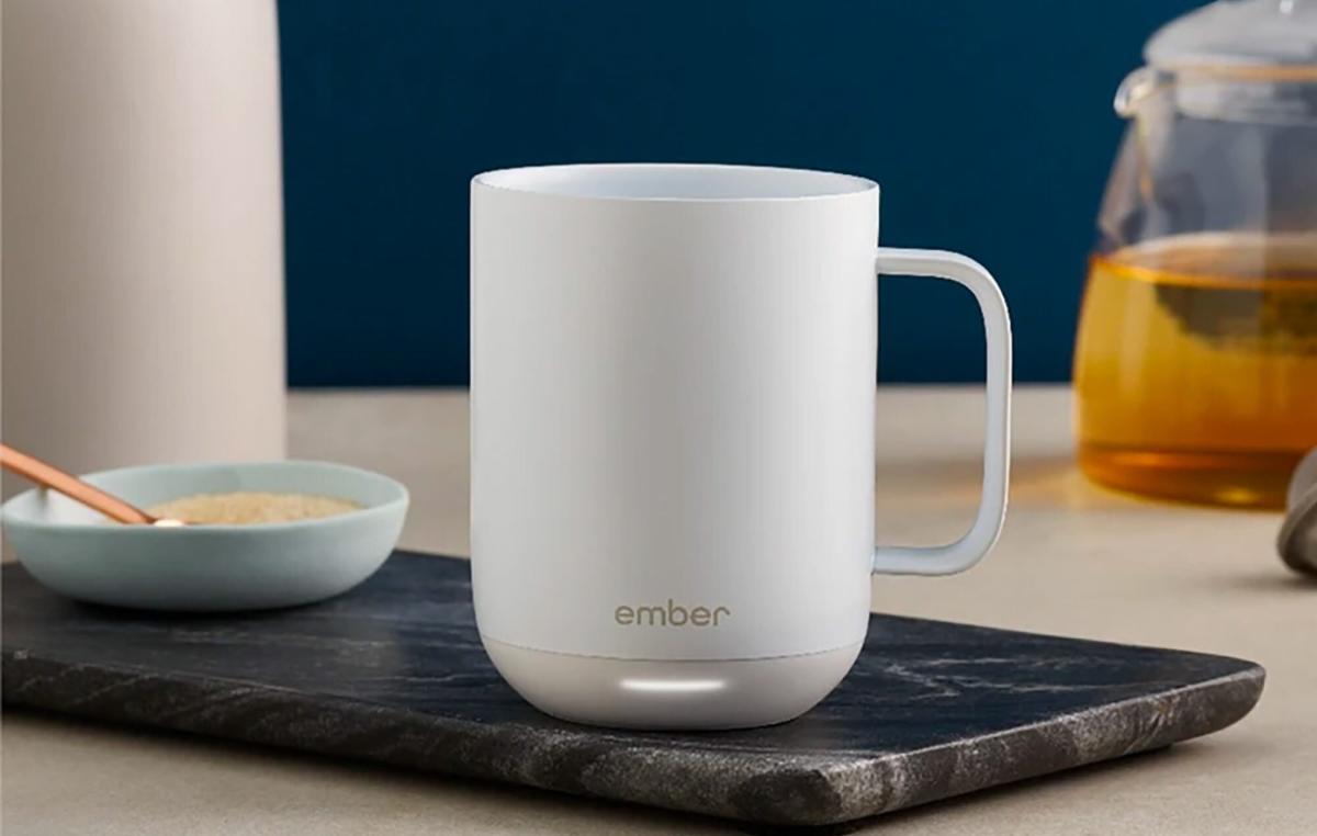 The best self-heating coffee mugs in 2022 to keep your drinks warm (or  reheat them)