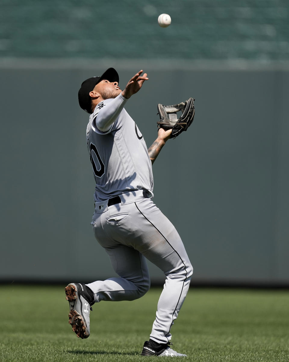 Chicago White Sox second baseman Lenyn Sosa catches a sacrifice fly hit by Kansas City Royals' Salvador Perez to score one run during the third inning of a baseball game Monday, Sept. 4, 2023, in Kansas City, Mo. (AP Photo/Charlie Riedel)