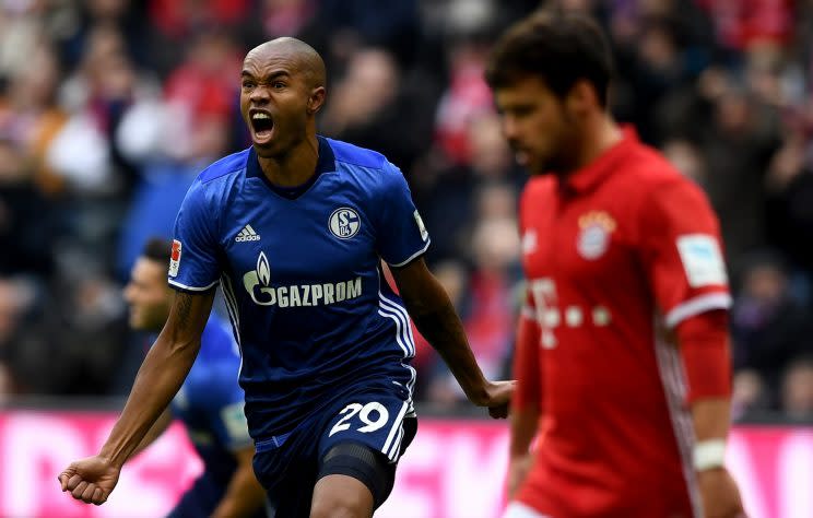 Naldo traf per direkt verwandeltem Freistoß zum Ausgleich für Schalke