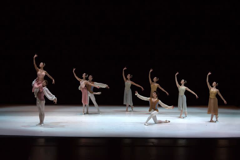 "Sinfonía para un nuevo mundo", coreografía de Emanuel Abruzzo, con el Buenos Aires Ballet, compañía que este jueves presentará su propio programa de gala en el Teatro Avenida - Créditos: @Carlos Villamayor