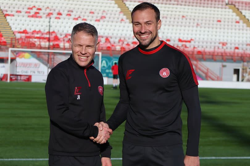 Dean Lyness has signed a contract extension at Hamilton Accies, while taking up a coaching role