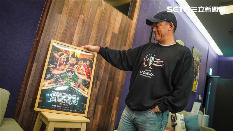 張運智對籃球的熱愛，促使他成為引進NBA賽事的台灣第一人。（圖／記者周均庭攝影）