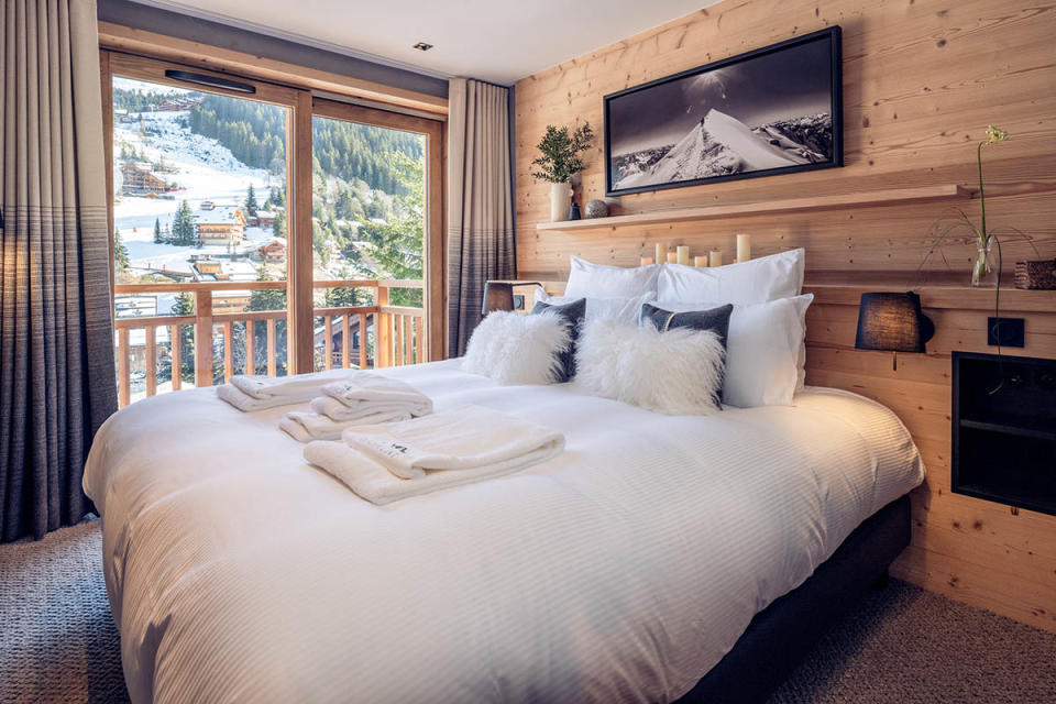 A bedroom at Chalet Harmony 