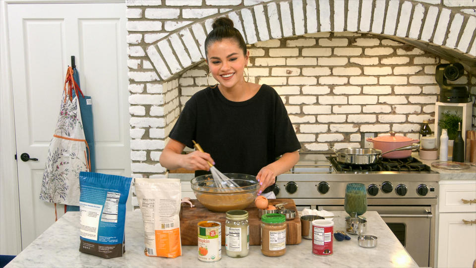 Self-Filmed Cooking Shows: Selena Gomez