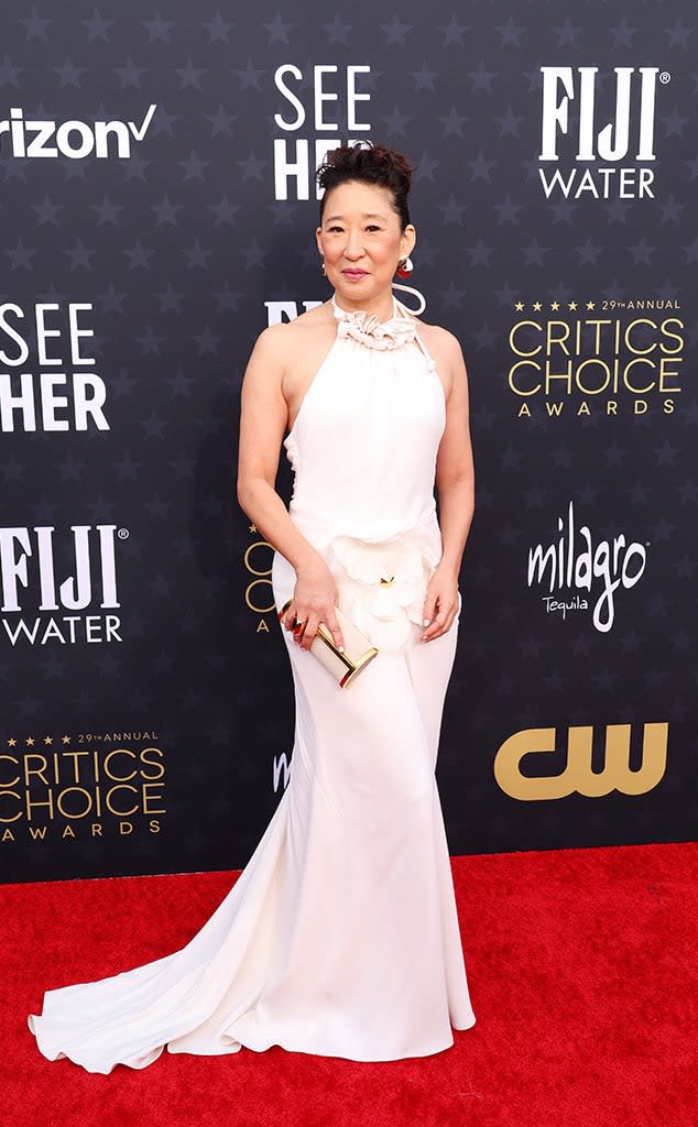 <p>Sandra Oh</p>