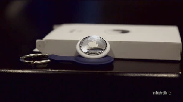 PHOTO: Apple has been accused by some tech experts of not making their Air Tag products safe. (ABC News)