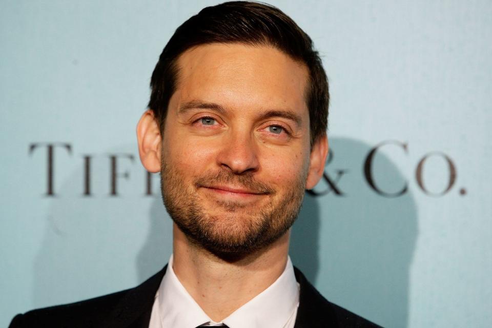 Ex-"Spiderman"-Star Tobey Maguire nimmt es mit der veganen Überzeugung besonders ernst. Gerüchten zufolge soll der Schauspieler zu Hause darauf bestehen, dass Gäste alle tierischen Produkte im Flur ablegen, sprich: Gürtel, Taschen oder Schuhe aus Leder. (Bild: Lisa Maree Williams/Getty Images)