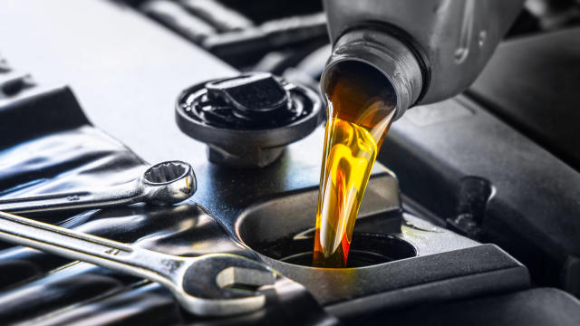 Benziner und Diesel: Wie oft ist ein Ölwechsel nötig?