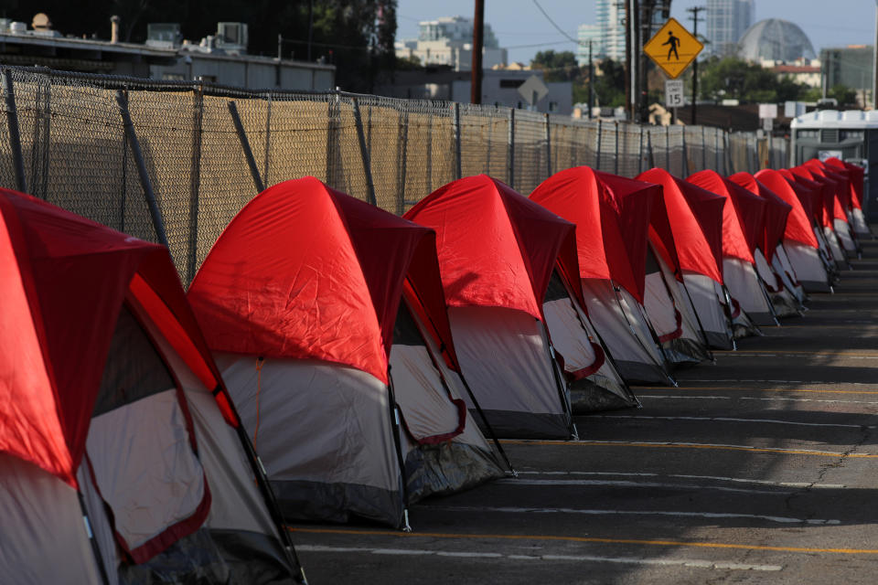 Rows of tents are&nbsp;readied&nbsp;in October 2017 as San Diego opens a transitional camp for homeless people following a hepatitis A outbreak. (Photo: Mike Blake / Reuters)