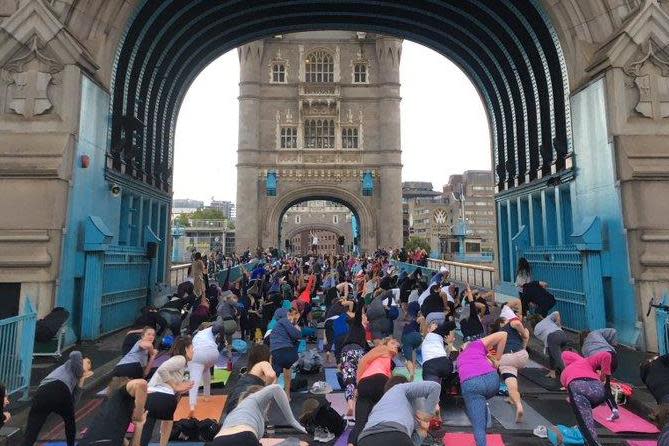 Participants described their awe at seeing a yoga class in the middle of London's iconic Tower Bridge: @LucyATaylor