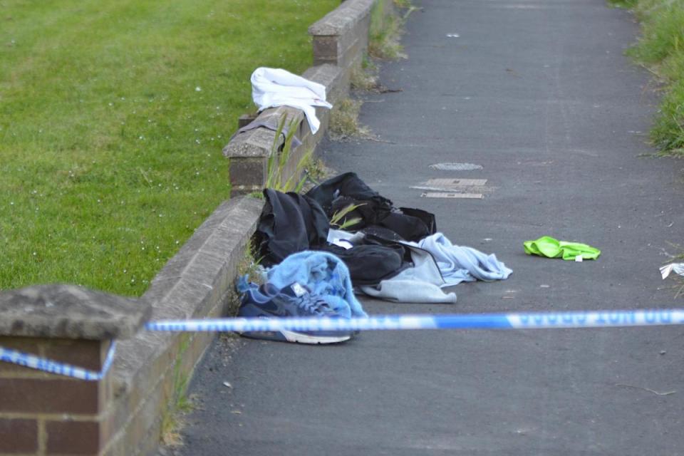 Police on Sutton Avenue in Peacehaven <i>(Image: Sussex News and Pictures)</i>