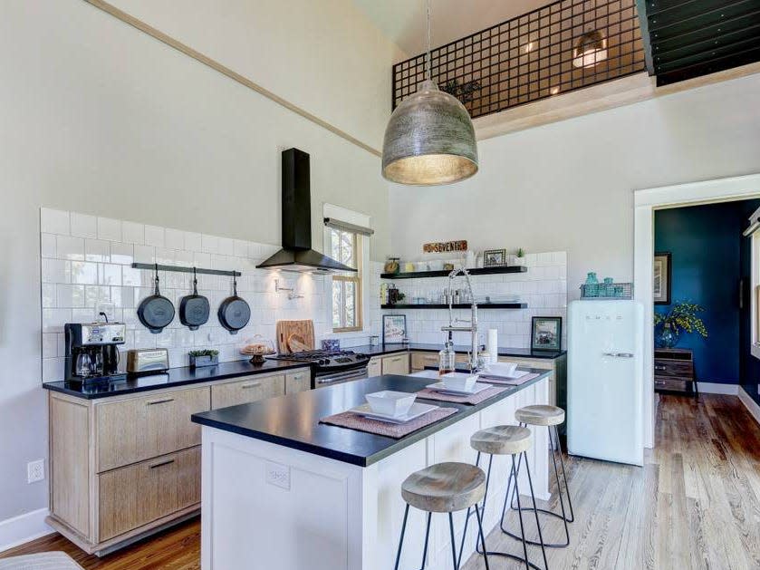 shotgun house kitchen