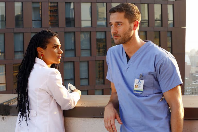 La nueva temporada de New Amsterdam no contará con una de sus figuras principales (Foto: Netflix)