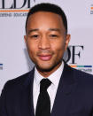 Après Idris Elba, Blake Shleton et Dwayne Johnson, c'est au tour de John Legend d'être sacré "homme vivant le plus sexy de la planète" par le magazine américain People. Une sacrée récompense pour un artiste qui ne met pas son physique en avant. (Photo by Dave Kotinsky/Getty Images for NAACP Legal Defense and Educational Fund, Inc.)