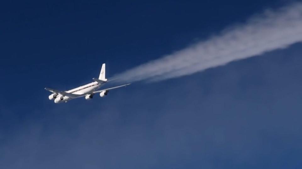 Researchers seek to understand contrails and their impact on the environment