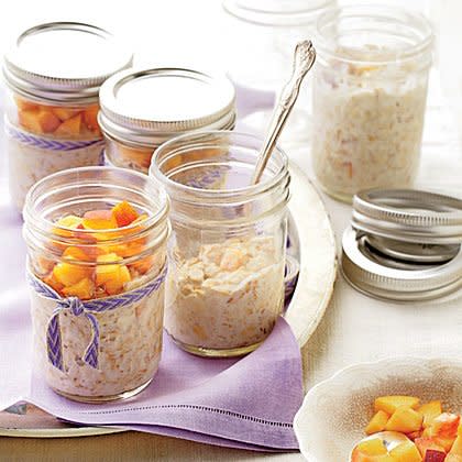 Peaches-and-Cream Refrigerator Oatmeal