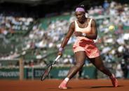 Serena Williams of the U.S. reacts during her women's semi-final match against Timea Bacsinszky of Switzerland at the French Open tennis tournament at the Roland Garros stadium in Paris, France, June 4, 2015. REUTERS/Gonzalo Fuentes