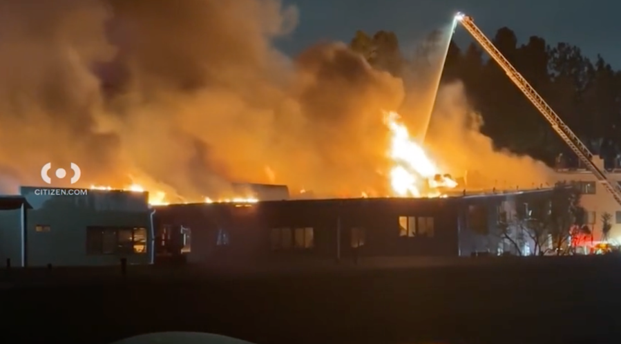 Apartment building in SoCal nearly destroyed in fire