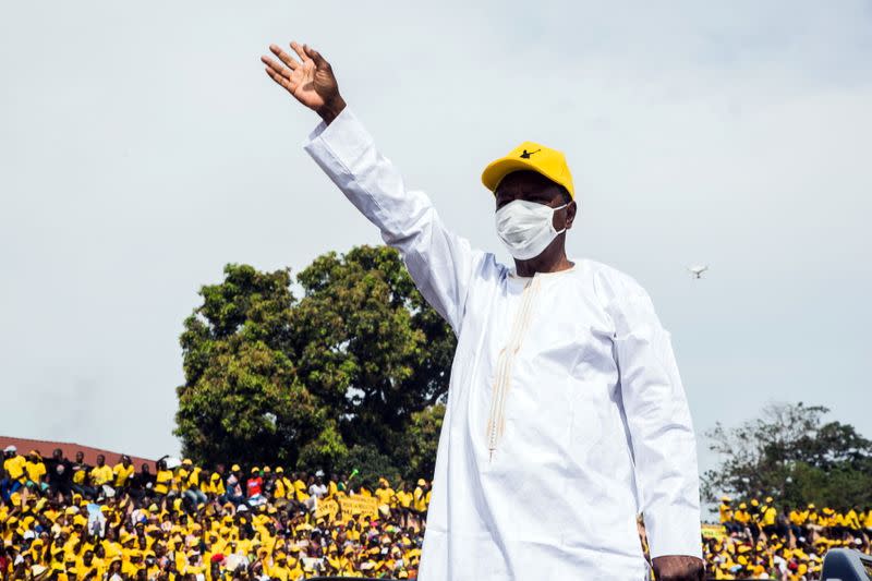 Voters await results of Guinea presidential election