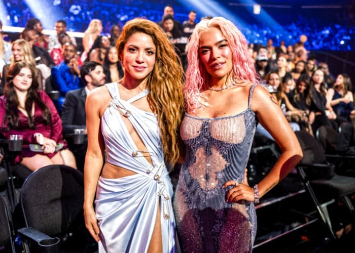 Shakira y Karol G 