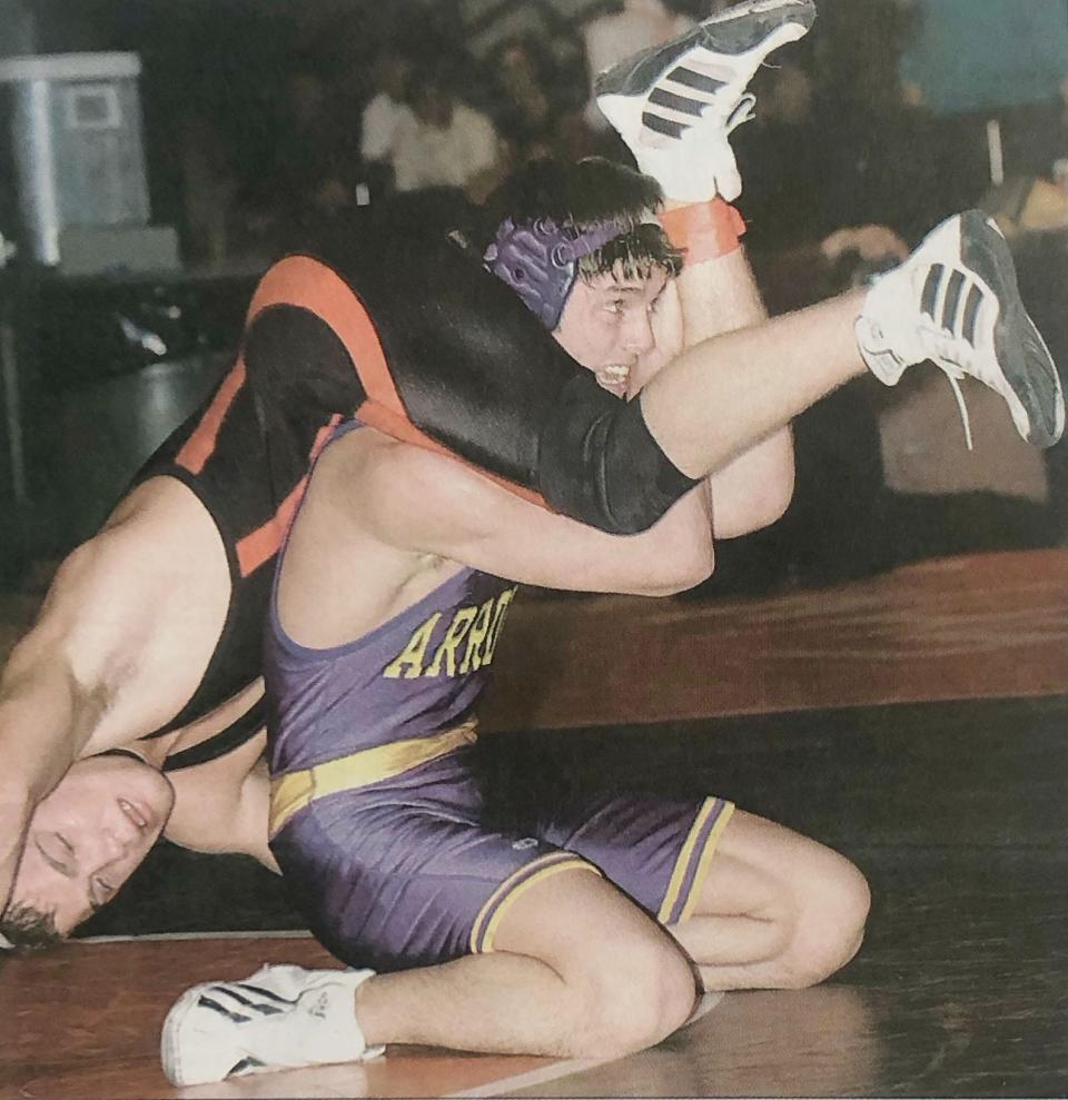 Justin Lindsey of Watertown capped a 33-0 by beating Eric Hultgren of Brandon Valley 9-4 for the 145-pound championship in the state Class A wrestling tournament at Sioux Falls.