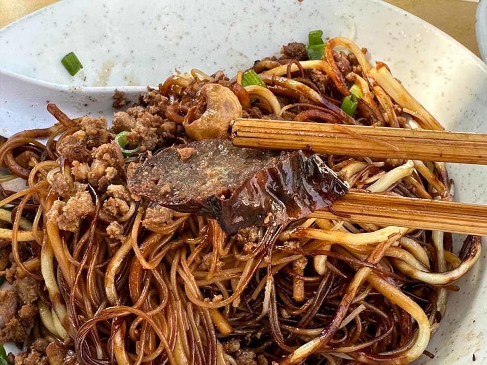 Imbi Porkball Noodles - Chinese sausage