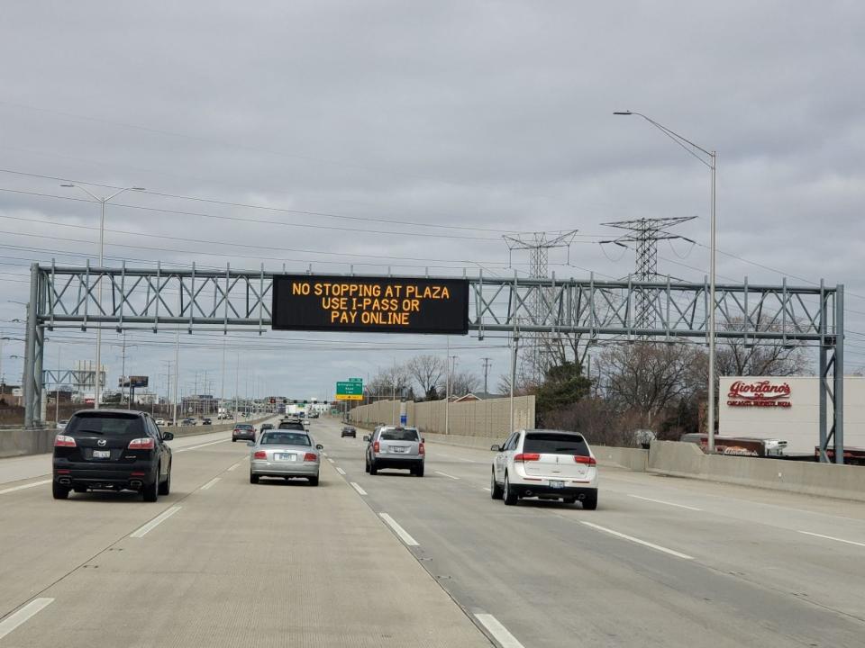 coronavirus driving roads chicago