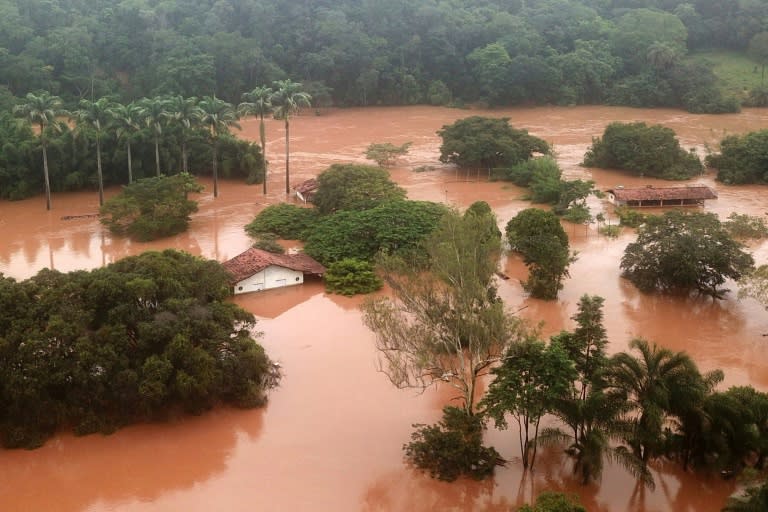 Vista aérea de las inundaciones en Juatuba, estado de Minas Gerais, Brasil, el 10 de enero de 2022 (AFP/Douglas MAGNO)