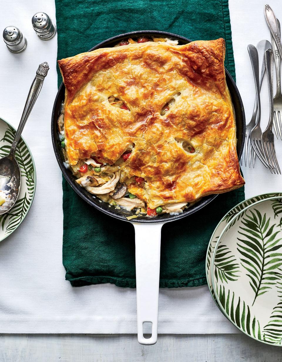 Skillet Chicken Pot Pie with Leeks and Mushrooms