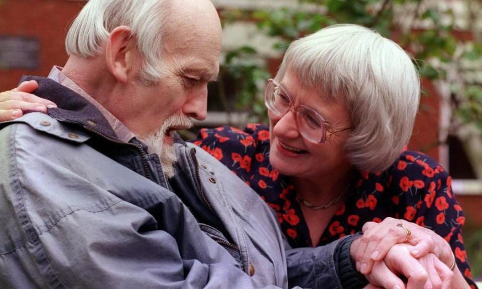 The Pointons as featured in the 1999 documentary by Paul Watson, Malcolm and Barbara: A Love Story. Watson made a follow-up film on the couple in 2007, aiming to show the ‘full arc’ of dementia.