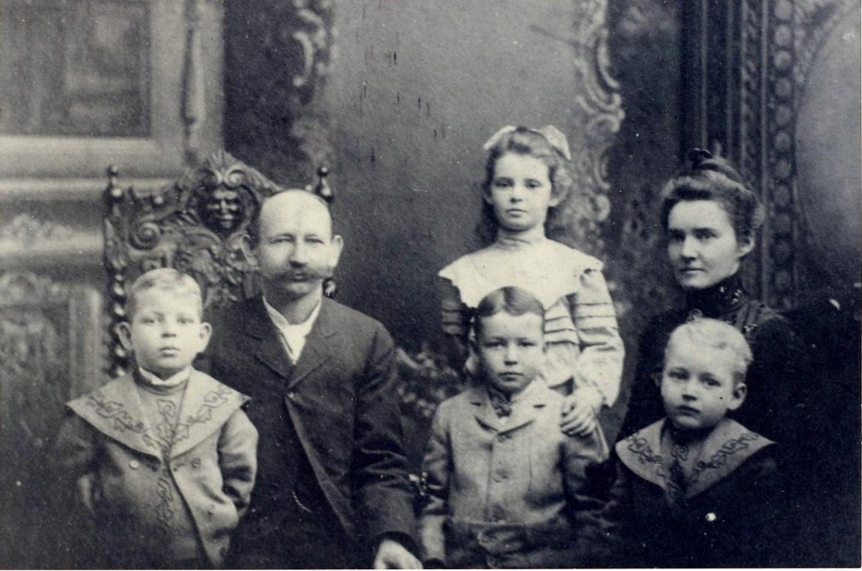 The Krueger family: Karl John, Father Albert Rudolph, Albert (Bert) Paul, George Peter, Janet Theresa and Mother Annie. PROVIDED BY LINDA GEARY