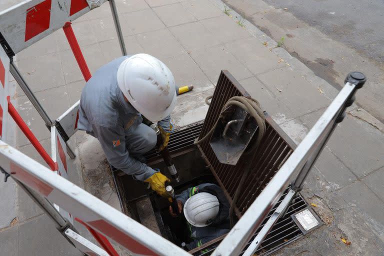 En 2009, el Grupo Enel adquirió en una transacción internacional la mayoría accionaria de la española Endesa y a nivel local heredó Edesur, así como activos de generación eléctrica (Generación Costanera, un tercio de Dock Sud y la concesión de la hidroeléctrica El Chocón)