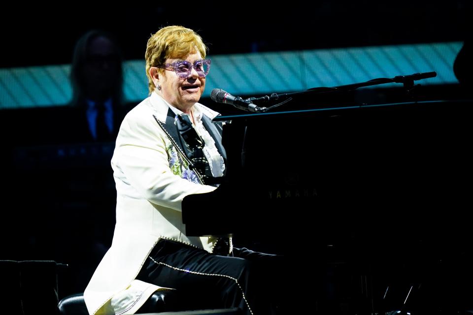 Elton John showcased his still-robust piano skills during his Friday concert in Philadelphia.