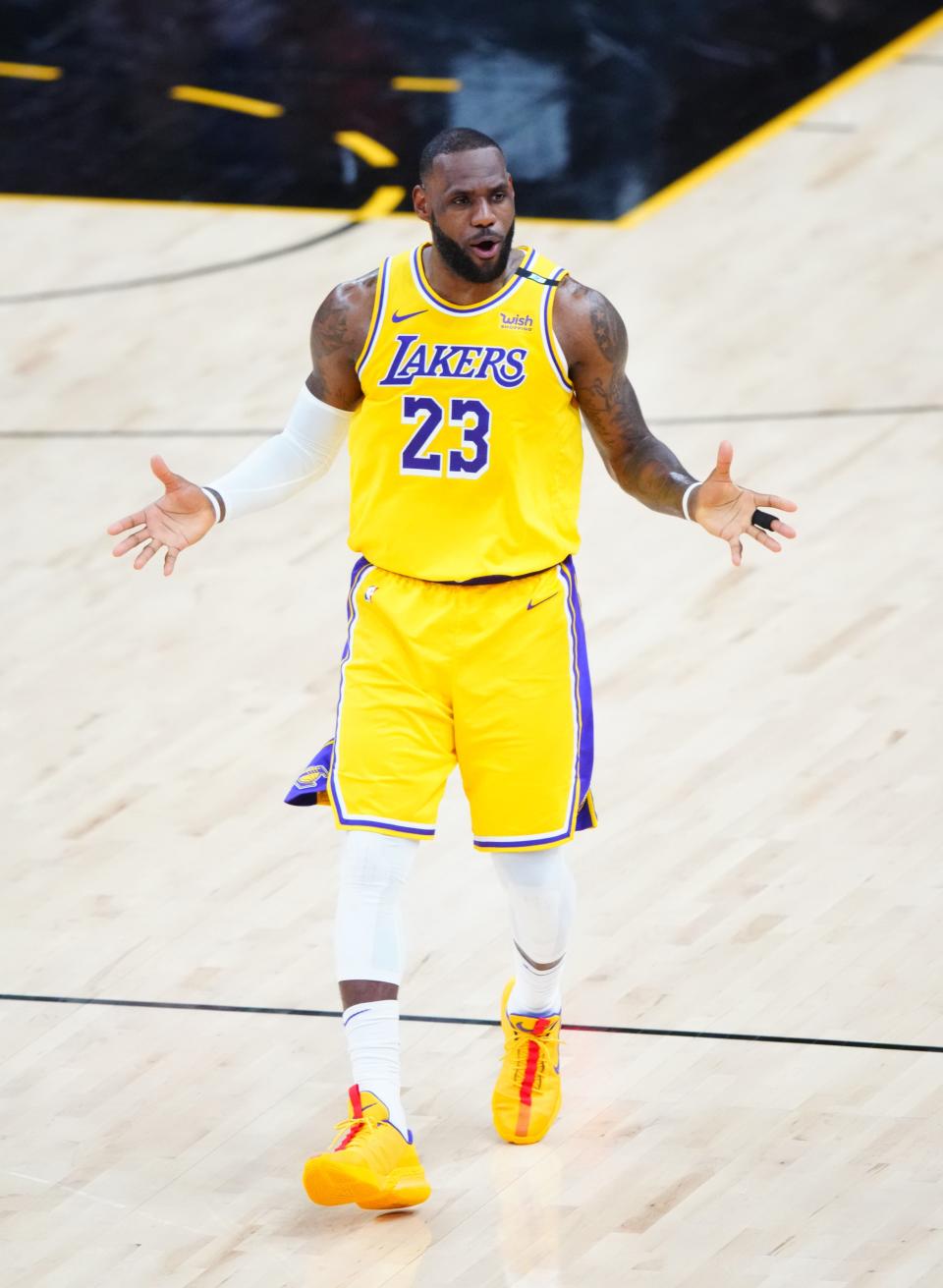 Los Angeles Lakers forward LeBron James reacts against the Phoenix Suns during his team's Game 5 loss.