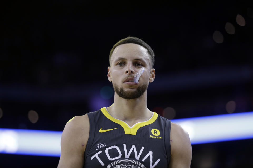 Stephen Curry won’t be available for the first round of the playoffs. (AP Photo)