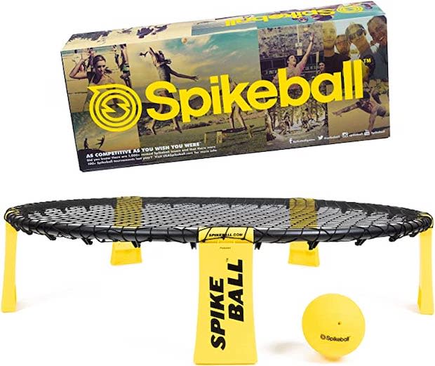 Spikeball (Season 6, Episode 29)