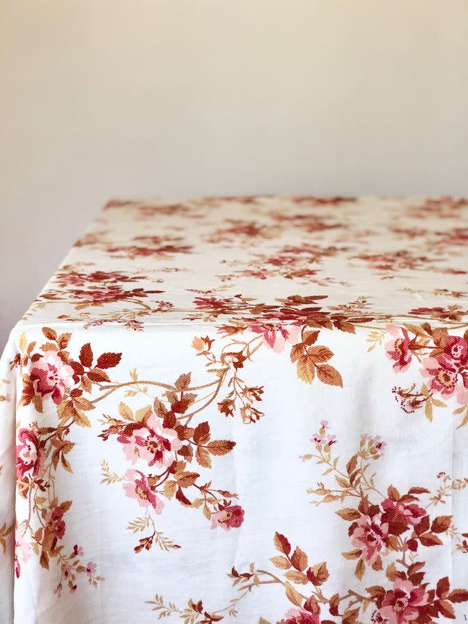 12) Climbing Rose Tablecloth - Ruby