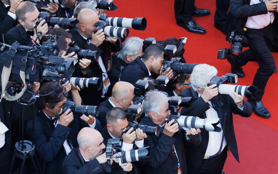 Es ist eines der wichtigsten Ereignisse des Kinojahres: Am 7. Juli startet an der Côte d'Azur abermals das Festival de Cannes - es ist die 74. Auflage, nachdem die Veranstaltung im vergangenen Jahr fast vollständig ausfallen musste. Und es ist kein Geheimnis: In Cannes geht es um mehr als um Goldene oder Silberne Palmen oder um Kino-Hochkultur - sondern auch um Tratsch, Fehltritte und Skandale. (Bild: Getty Images)