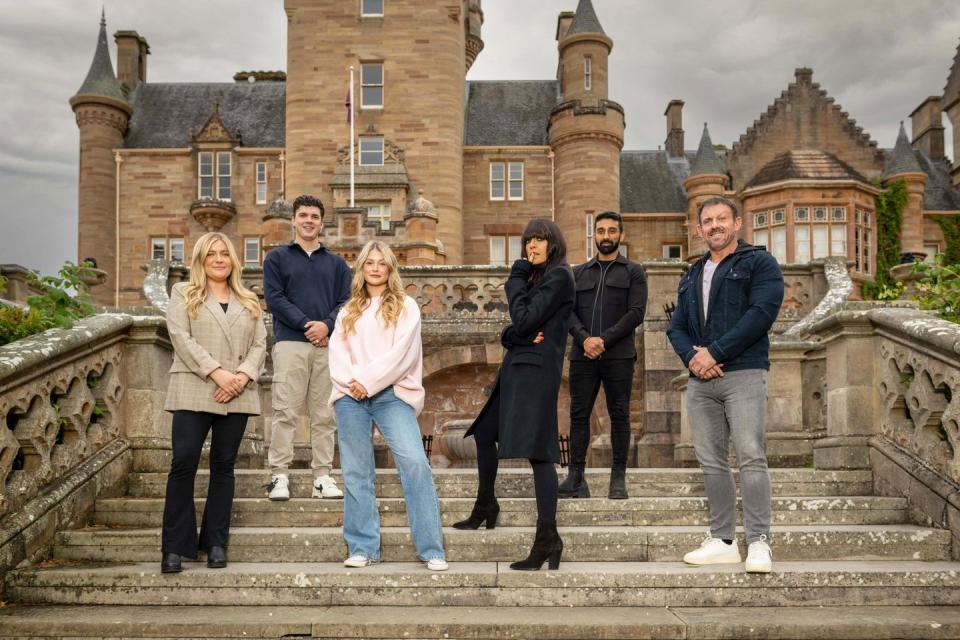 evie, harry, mollie, claudia winkleman, jaz, andrew, the traitors season 2 finalists