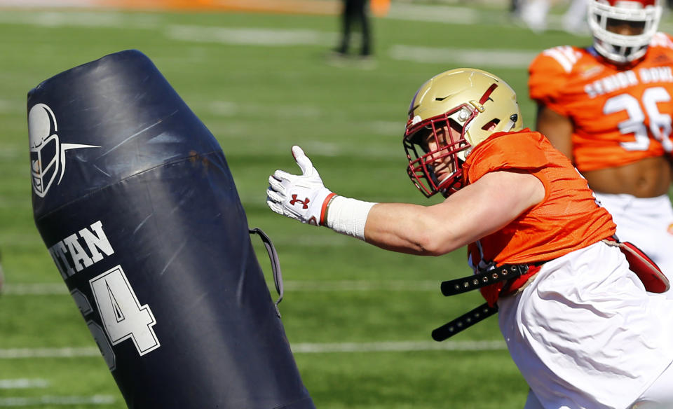 North defensive end Zach Allen of Boston College (44) runs through blocking drills at the Senior Bowl (AP Photo)