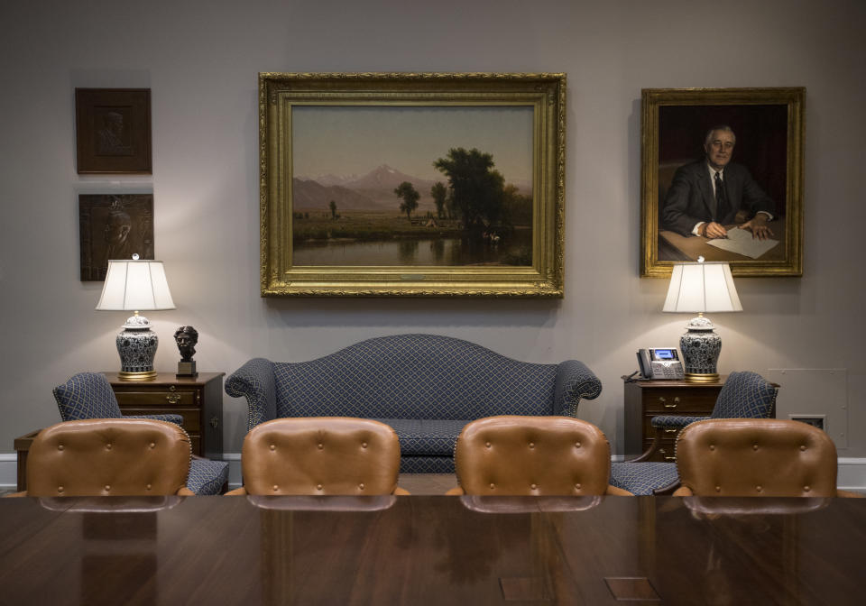 <p>The newly renovated Roosevelt Room of the White House in Washington, Tuesday, Aug. 22, 2017, is seen during a media tour. (Photo: Carolyn Kaster/AP) </p>