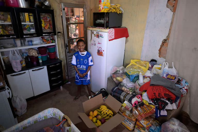 Miguel Barros; Brasil; hambre; pobreza; Santa Luzia; mundo