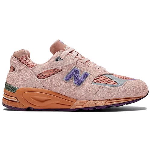 23) Salehe Bembury x New Balance