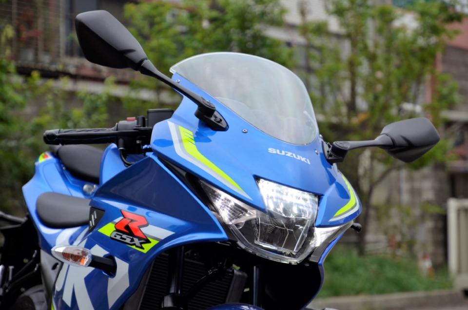 GSX-R150 搭配LED 頭燈