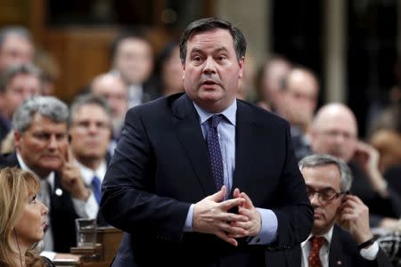 FILE PHOTO Conservative Member of Parliament Jason Kenney speaks following Question Period in the House of Commons on Parliament Hill in Ottawa, Canada, February 1, 2016. REUTERS/Chris Wattie/File Photo
