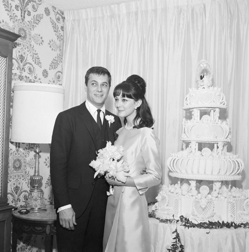 1963: Tony Curtis and Christine Kaufmann