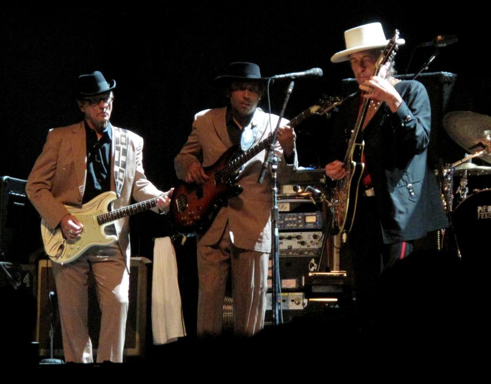 In 2009, Willie Nelson was on a ballpark tour with Bob Dylan and John Mellencamp. While the Fourth of July Picnic that year took place in (shakes head) South Bend, Ind., Dylan and his band joined Willie at the Dell Diamond on August 4 or that year.