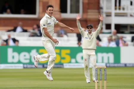 Cricket - England v New Zealand - Investec Test Series First Test - Lord?s - 25/5/15 New Zealand's Trent Boult celebrates after dismissing England's Alastair Cook Action Images via Reuters / Philip Brown Livepic